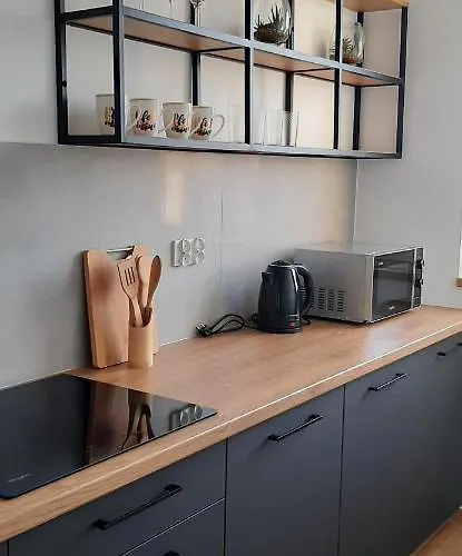 Klasztorna Centrum Faktura Vat アパート